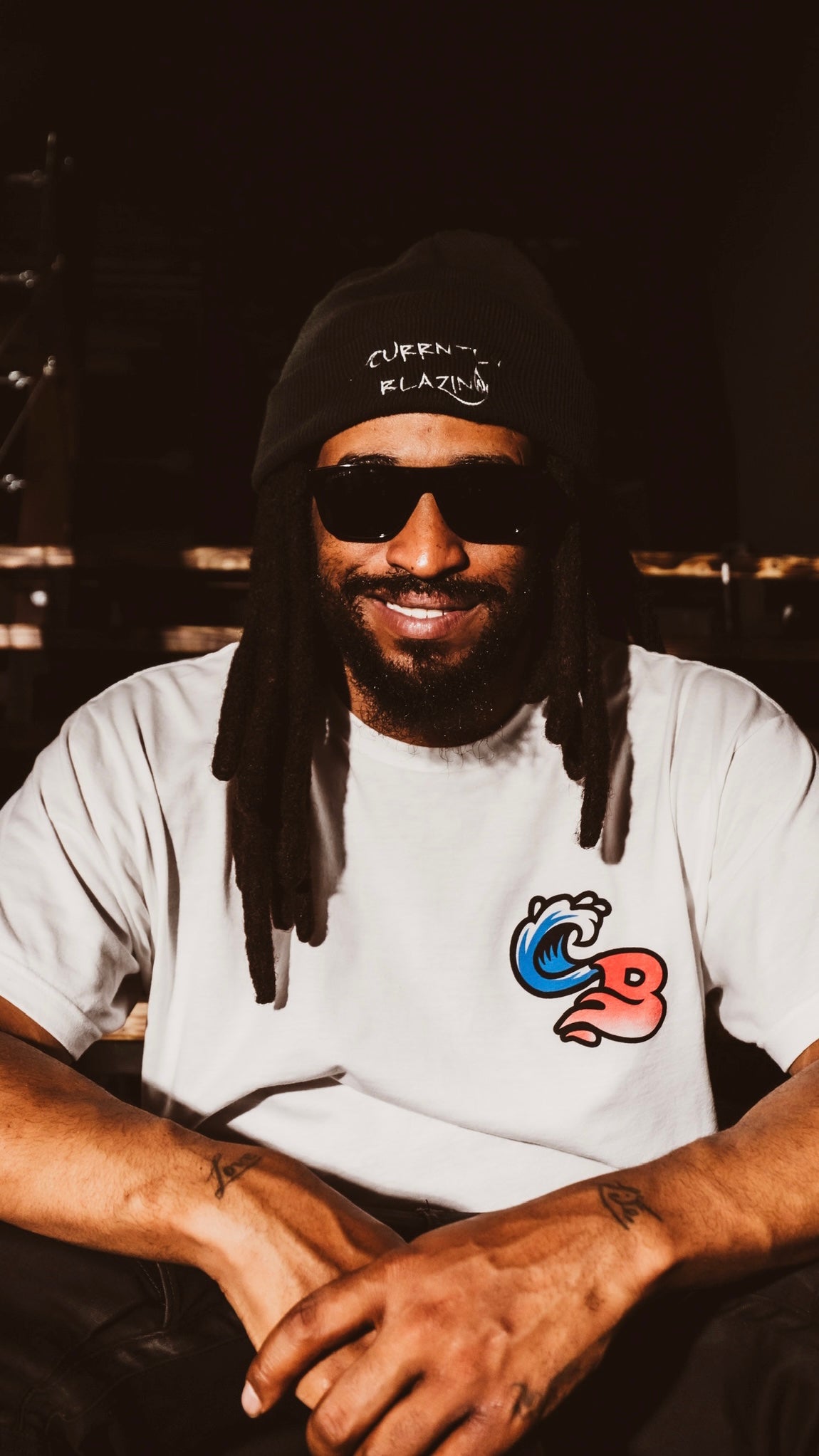 WHITE CURRNTLY BLAZIN HOUSE TEE